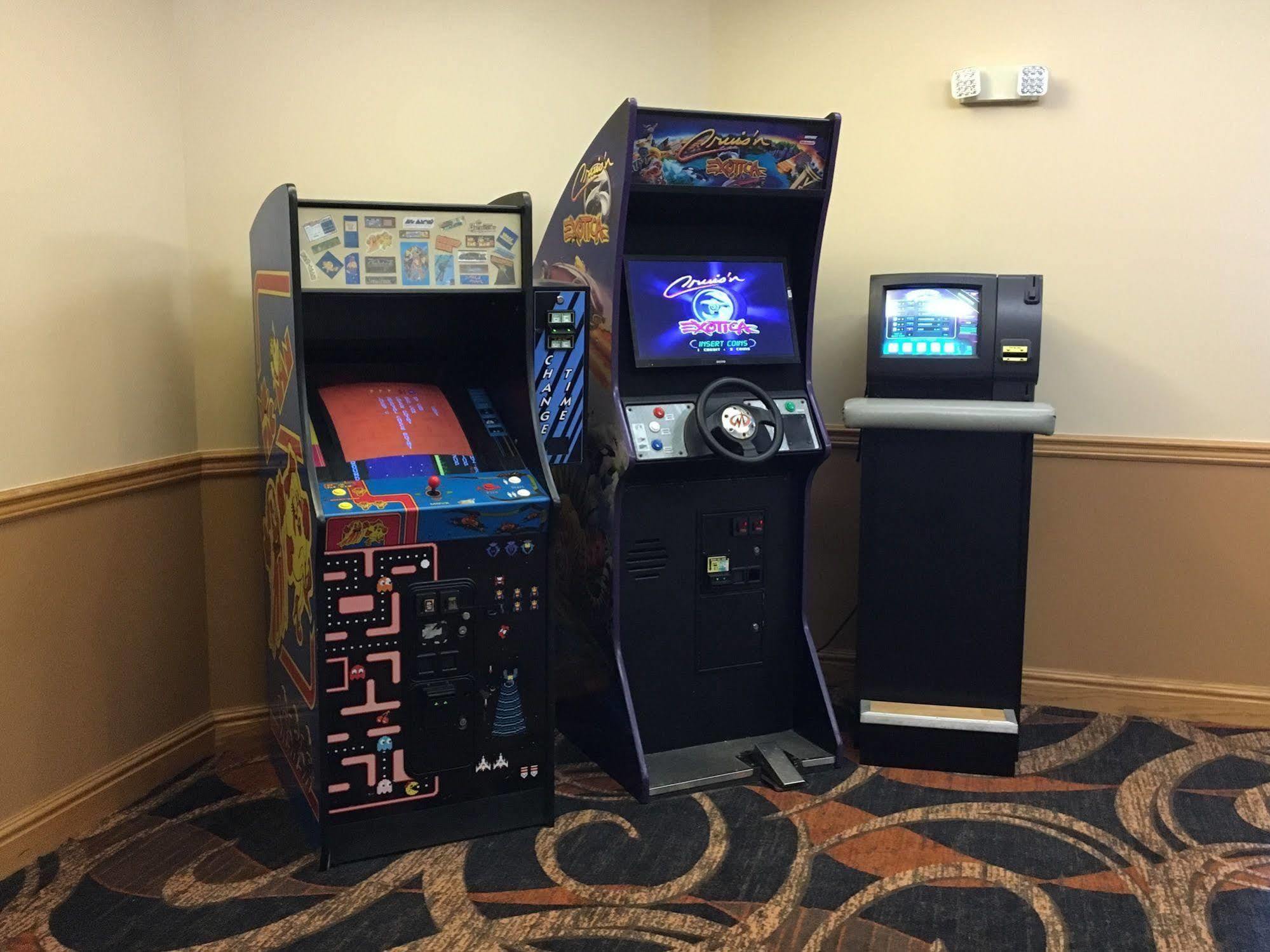 Cabot Inn & Suites Lancaster Extérieur photo