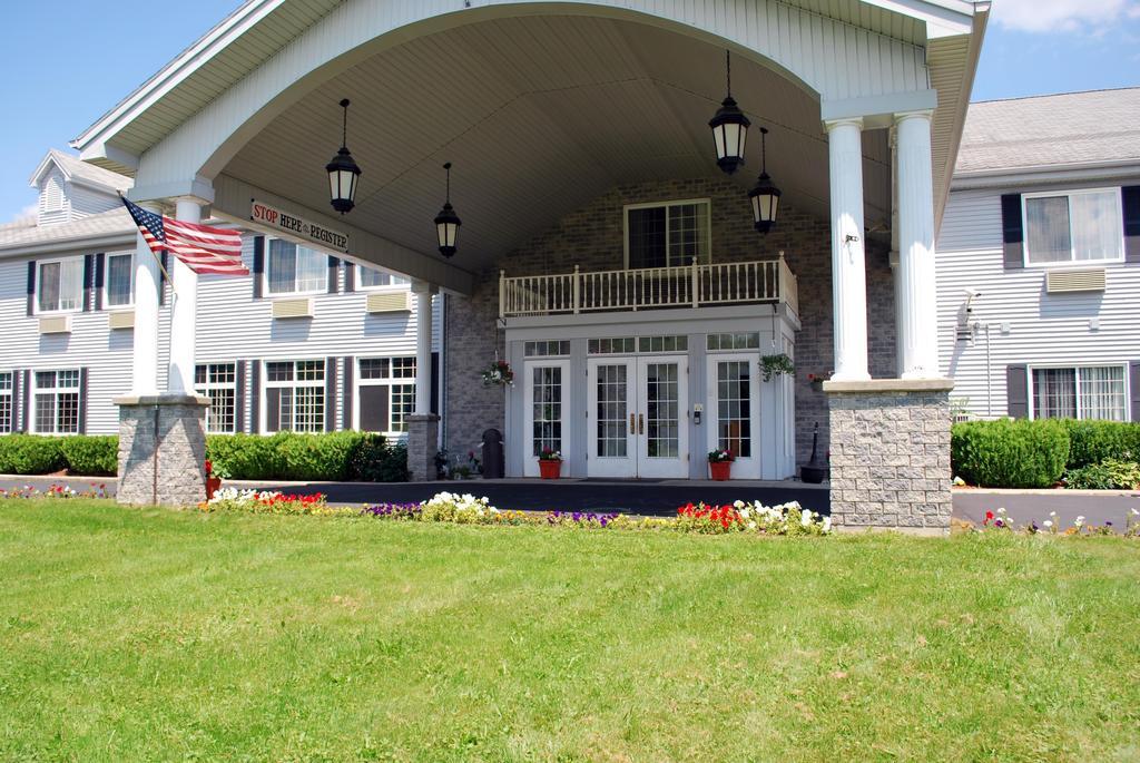Cabot Inn & Suites Lancaster Extérieur photo
